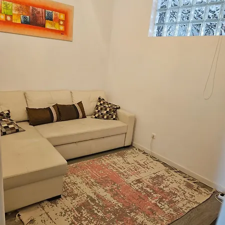 In Anjos Apartment *